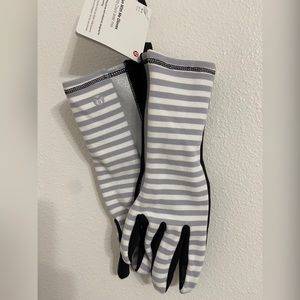 Lululemon Run With Me Gloves